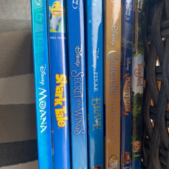 Kids DVDS assorted $5 each or 3 for $10!  Offer for entire lot accepted. - Picture 2 of 6